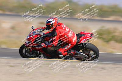 media/Oct-09-2022-SoCal Trackdays (Sun) [[95640aeeb6]]/Turn 15 Inside Distant Pans (1145am)/